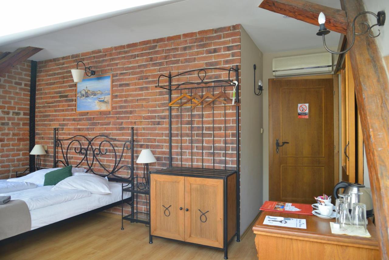 Hotel Via Ironia Vysoké Mýto Kültér fotó