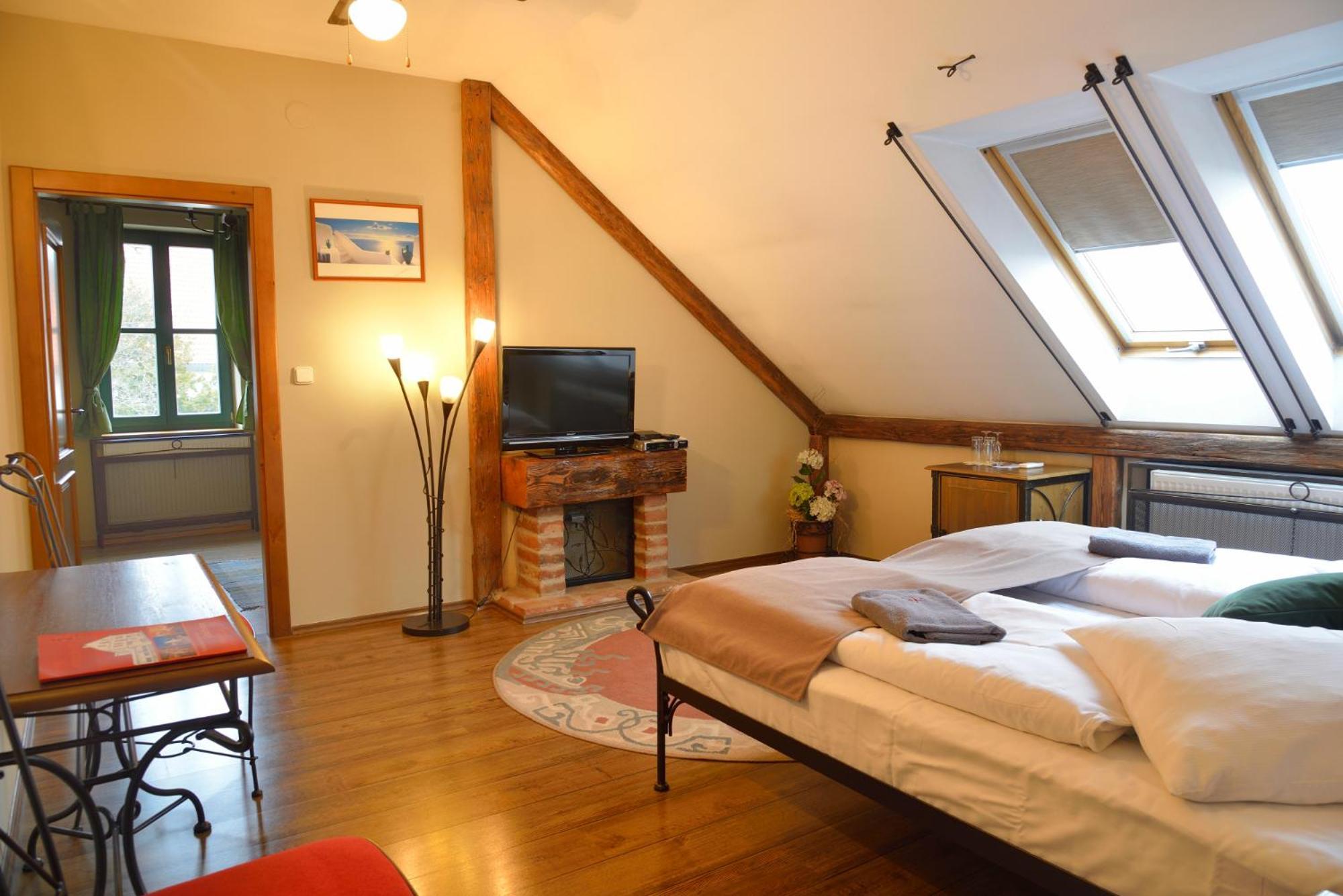 Hotel Via Ironia Vysoké Mýto Kültér fotó