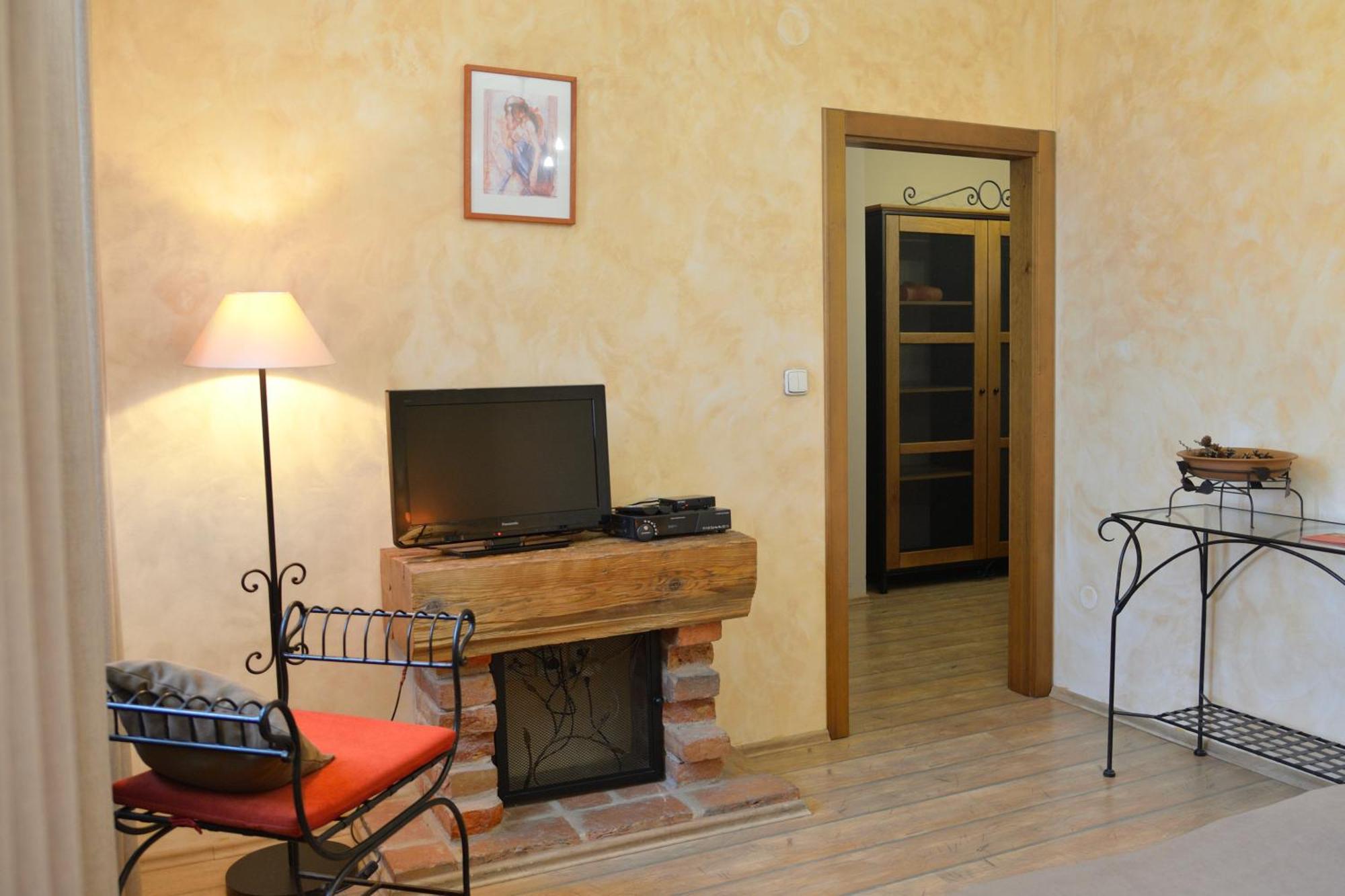 Hotel Via Ironia Vysoké Mýto Kültér fotó