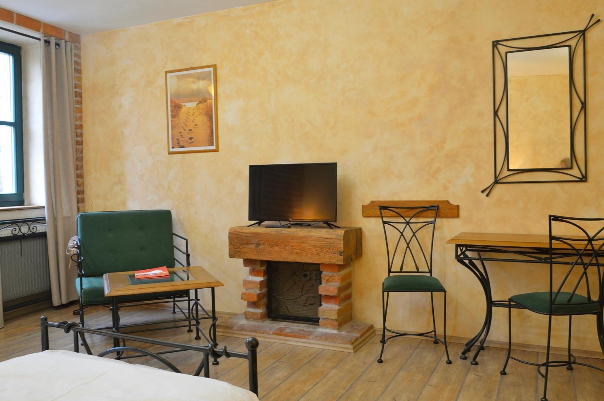 Hotel Via Ironia Vysoké Mýto Kültér fotó