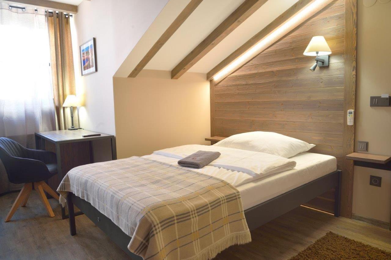 Hotel Via Ironia Vysoké Mýto Kültér fotó